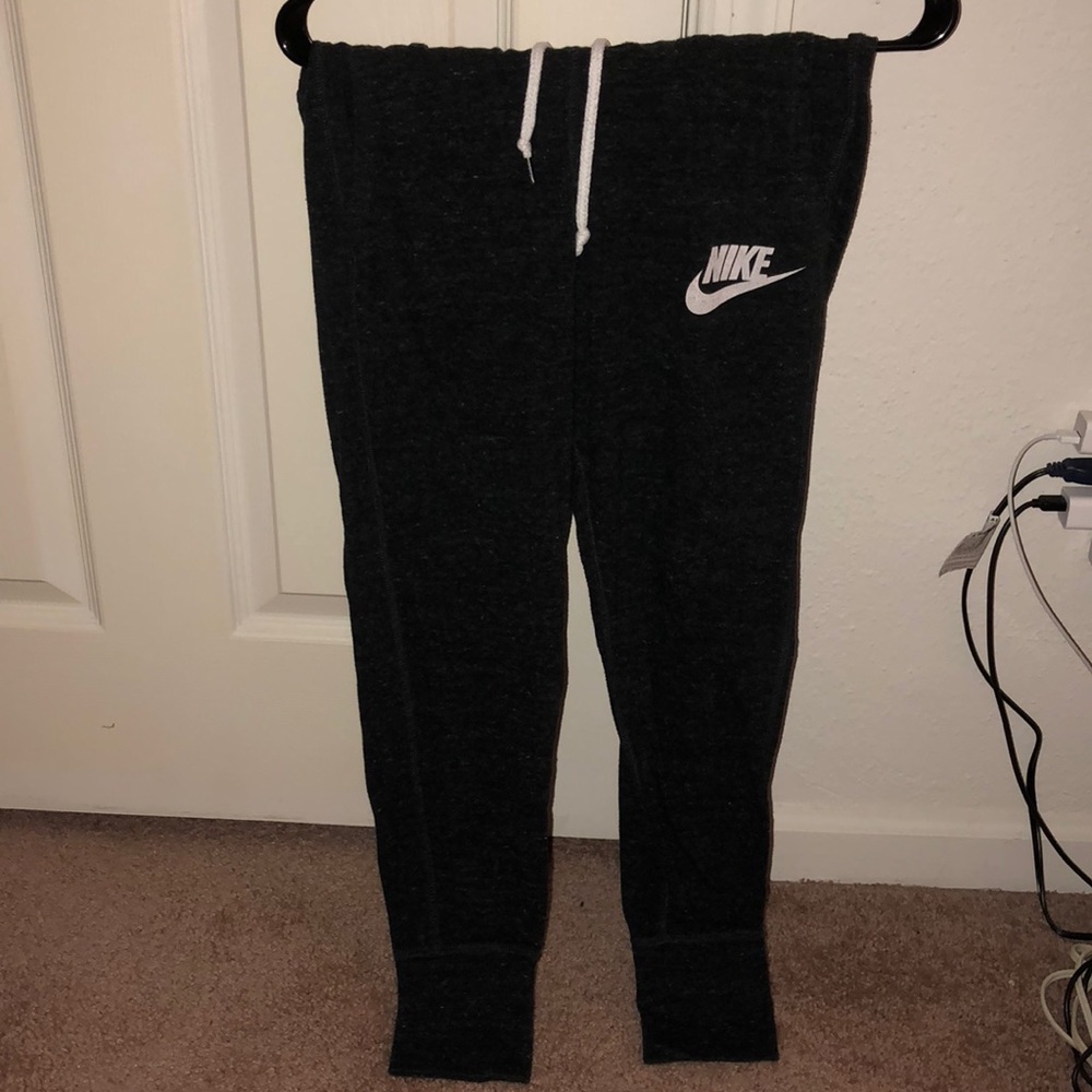Nike joggers